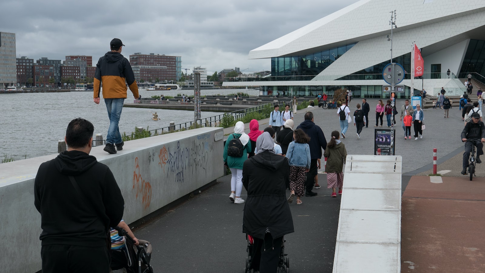 Moeder zijn: meer dan een rol